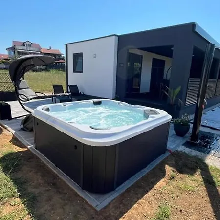 New Deluxe House Barka With Jacuzzi