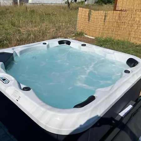 New Deluxe House Barka With Jacuzzi Σπίτι διακοπών Privlaka (Zadar)